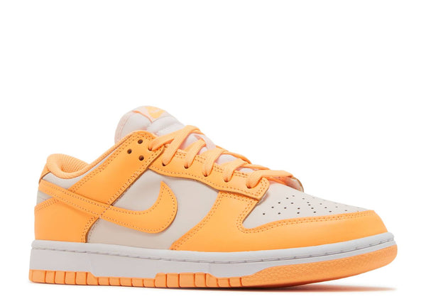 W NIKE DUNK LOW 'PEACH CREAM'