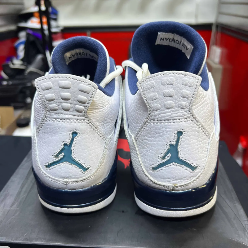 AIR JORDAN 4 RETRO LS 'COLUMBIA' (PRE-OWNDED)